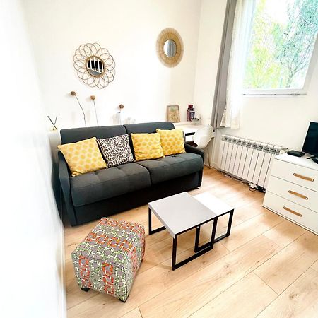 Jolie Mini Maison Lovely Tiny House Vitry-sur-Seine Exterior photo