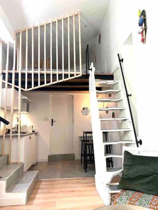 Jolie Mini Maison Lovely Tiny House Vitry-sur-Seine Exterior photo