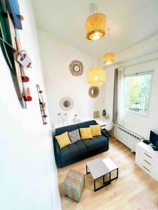 Jolie Mini Maison Lovely Tiny House Vitry-sur-Seine Exterior photo